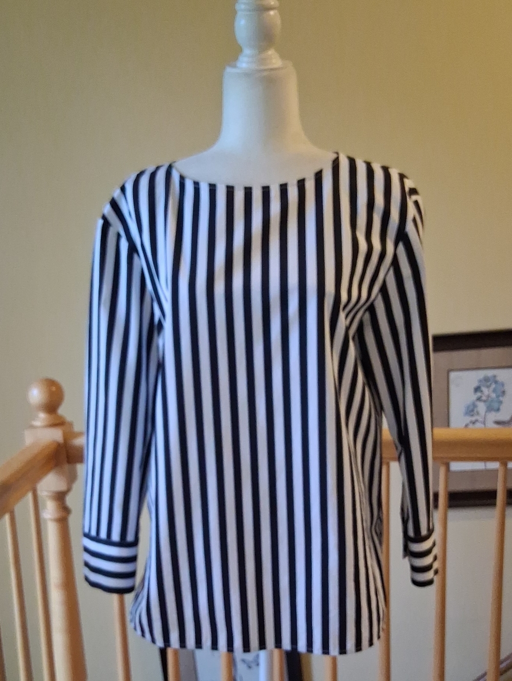 Lafayette 148 New York 100% cotton striped long sleeve round neck blouse top